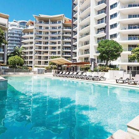 Trilogy Surfers Paradise Exterior photo