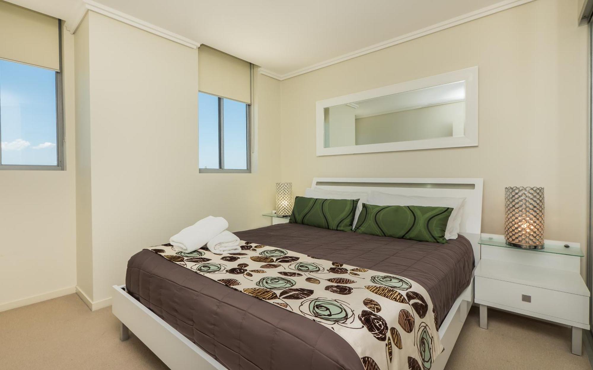 Trilogy Surfers Paradise Room photo