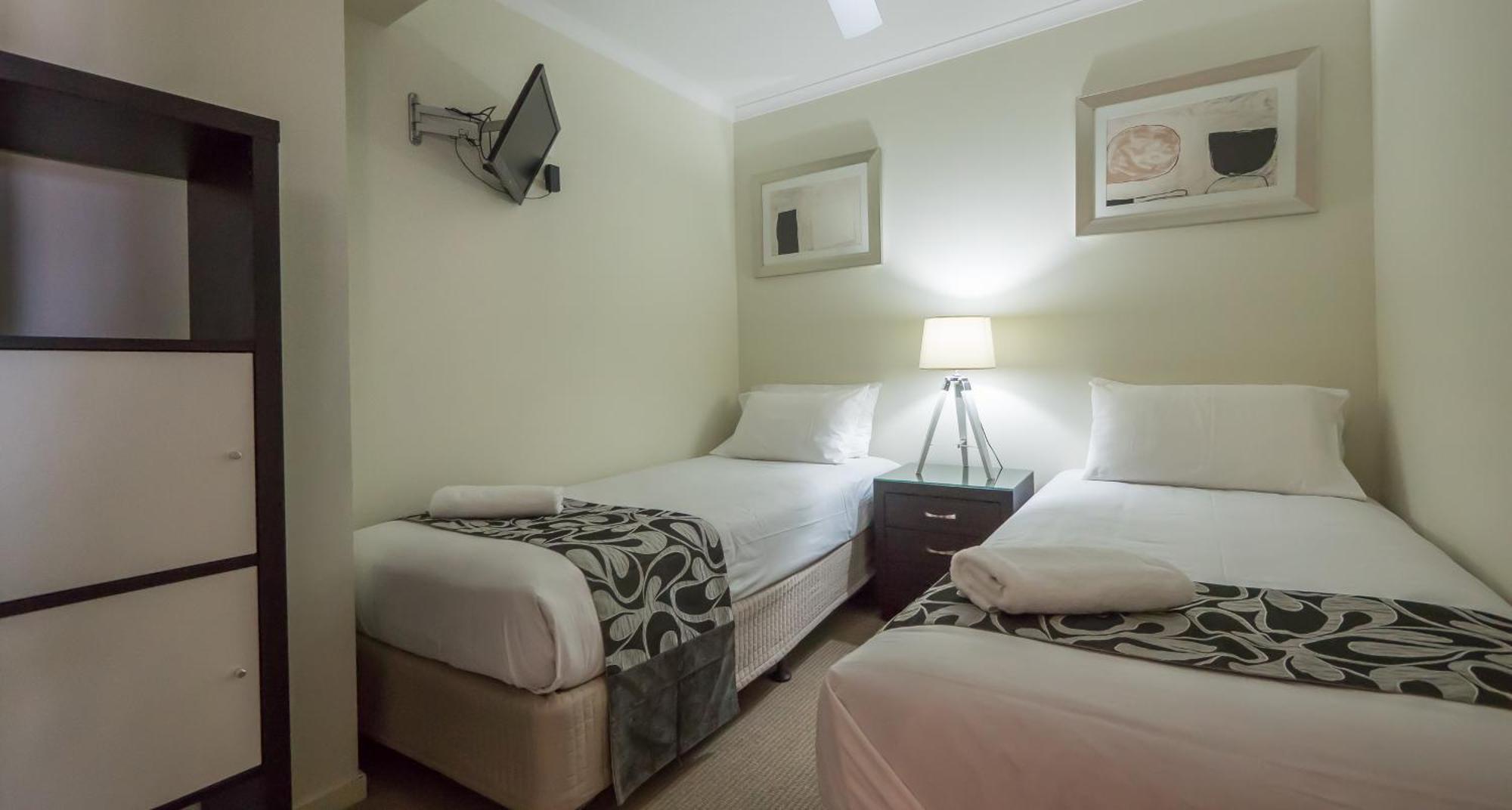 Trilogy Surfers Paradise Room photo